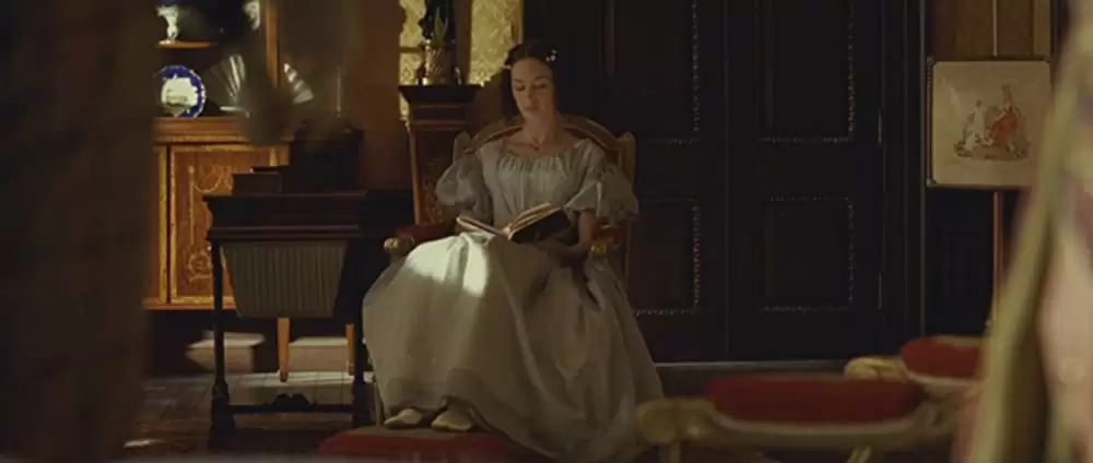 ヴィクトリア女王 世紀の愛の画像