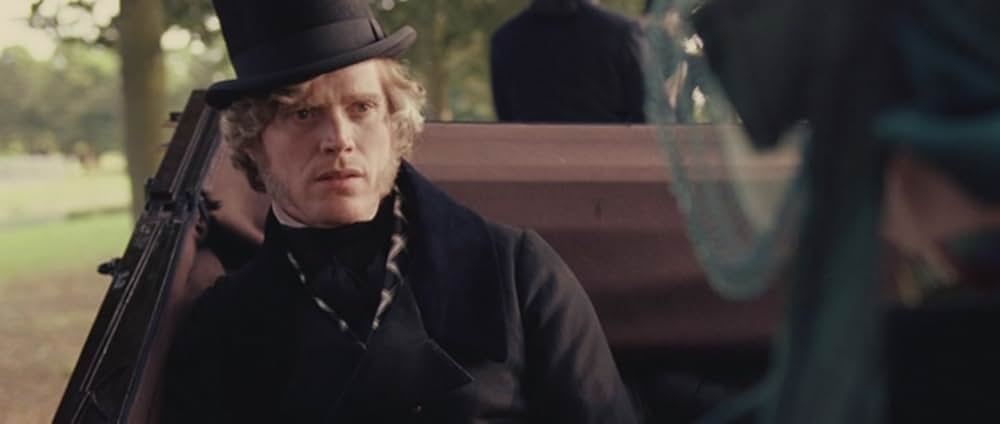 ヴィクトリア女王 世紀の愛の画像