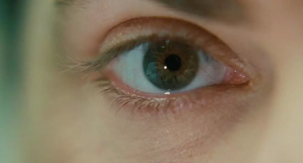 シリアスマンの画像