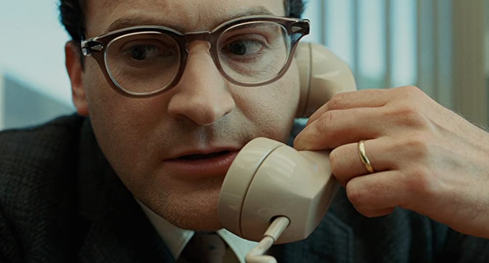 シリアスマンの画像