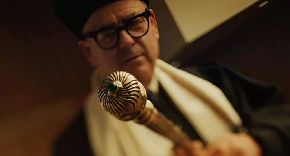 シリアスマンの画像