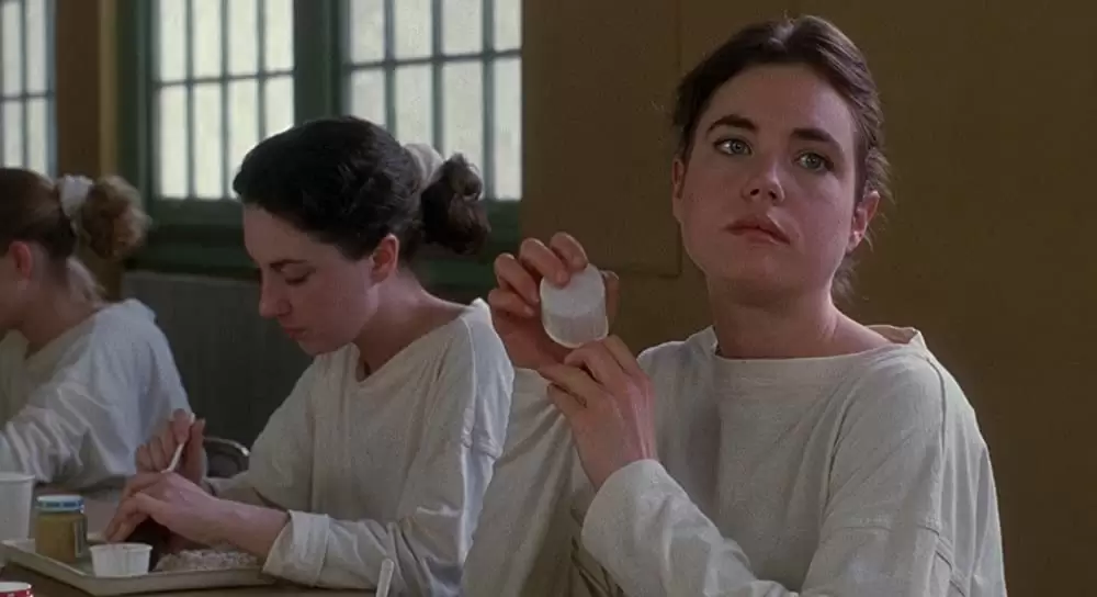 「侍女の物語」エリザベス・マクガバンの画像