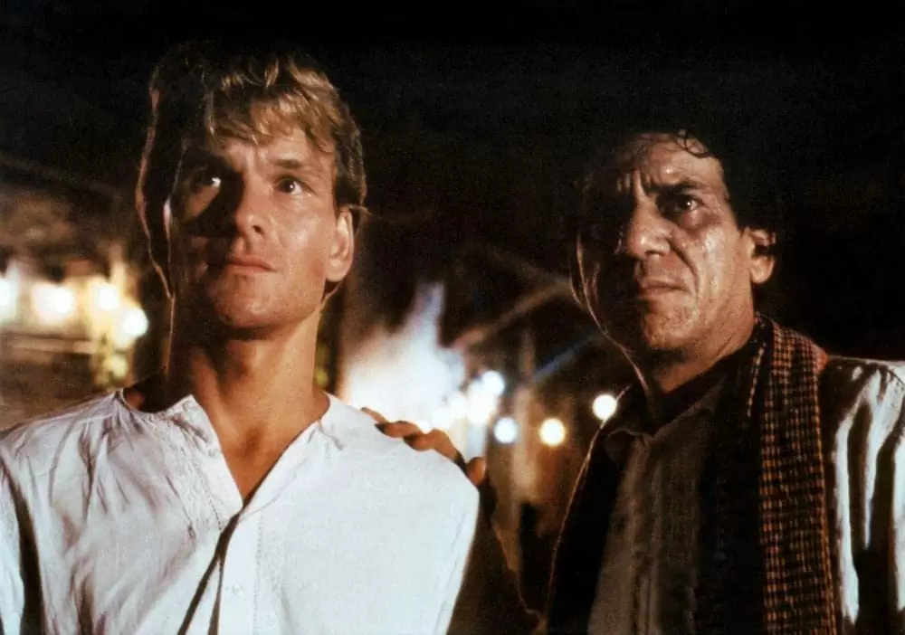 「シティ・オブ・ジョイ」パトリック・スウェイジ & オム・プリの画像