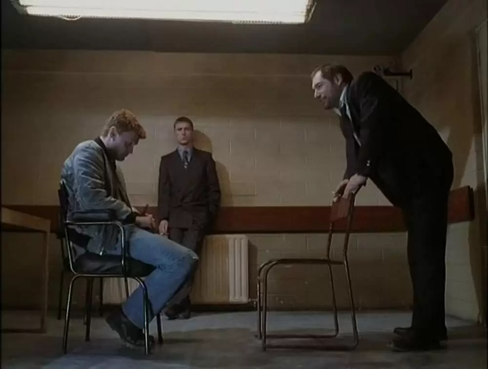 アンダーフィールドの画像