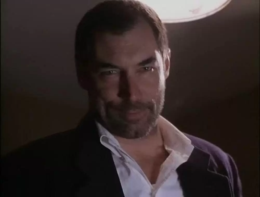 アンダーフィールドの画像