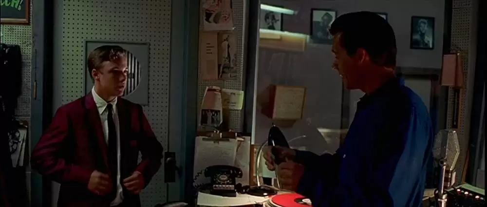 「17 セブンティーン」ケビン・ベーコン & ブラッド・レンフロの画像