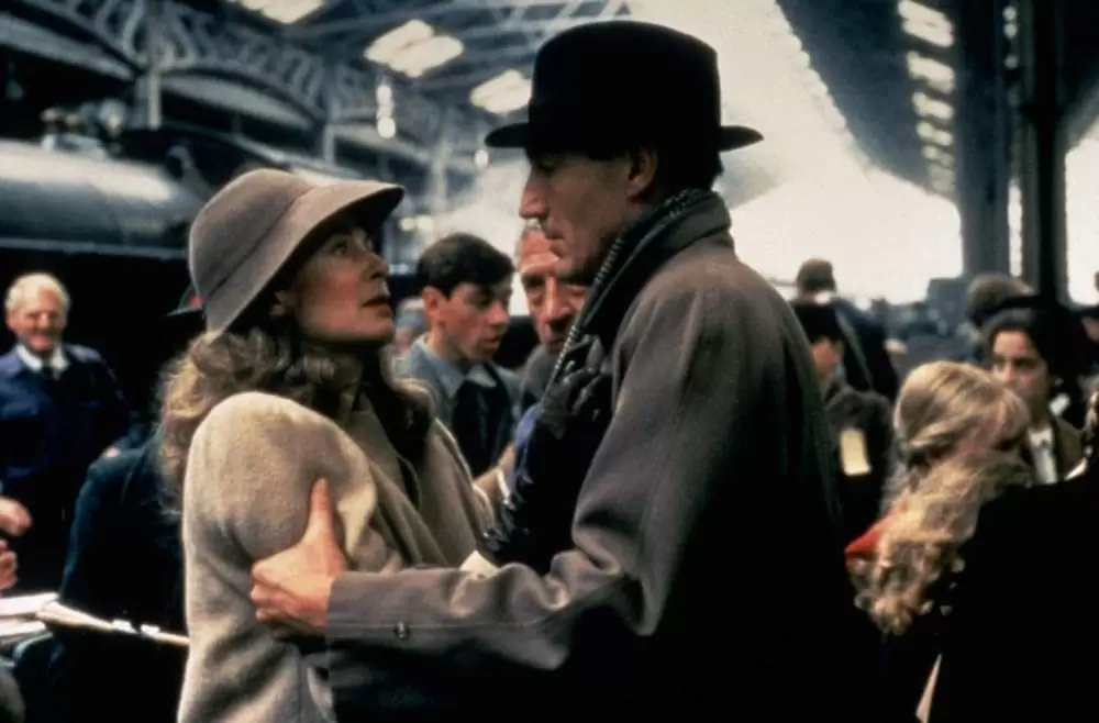 「戦場の小さな天使たち」サラ・マイルズ & デリック・オコナーの画像