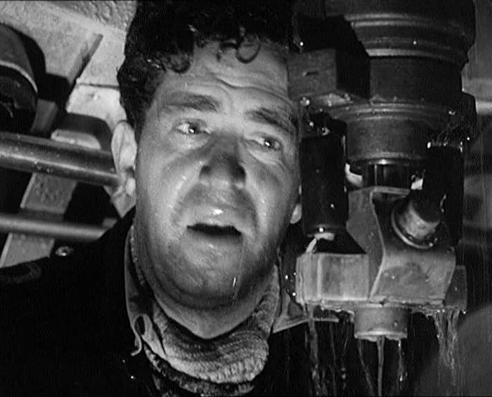 潜水戦隊帰投せずの画像