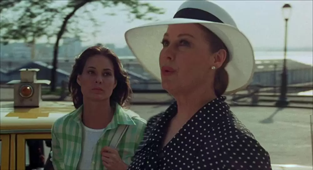 「センチネル」エバ・ガードナー & クリスティナ・レインズの画像