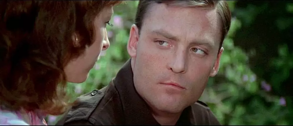 「センチュリアン」ステイシー・キーチの画像