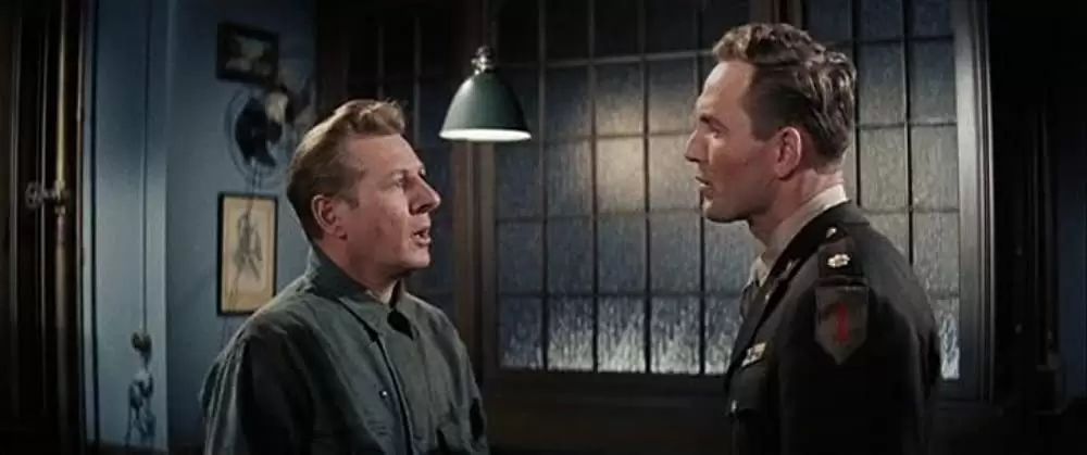 「ダニー・ケイの替え玉作戦」ダニー・ケイ & グレゴリー・ウォルコットの画像