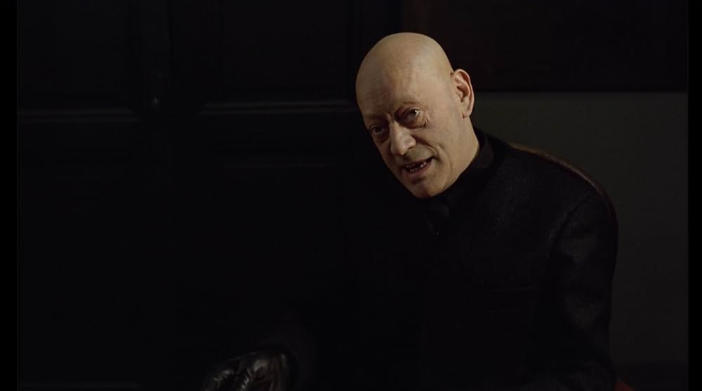 月の子どもの画像