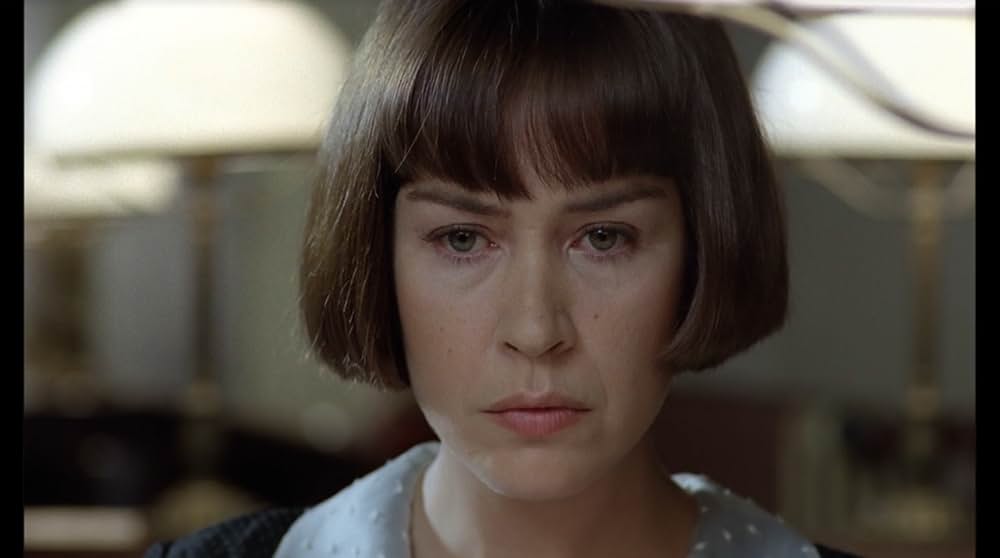 月の子どもの画像