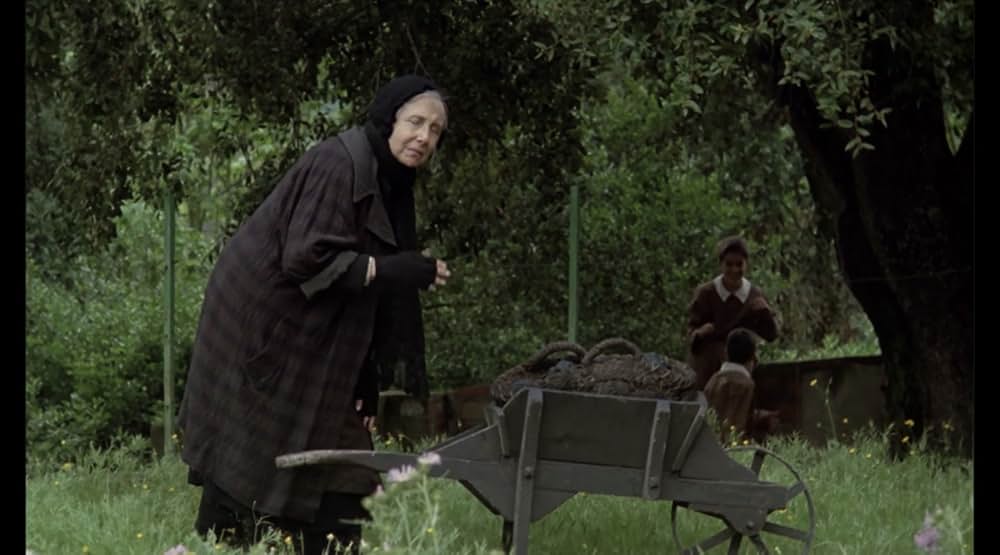 月の子どもの画像