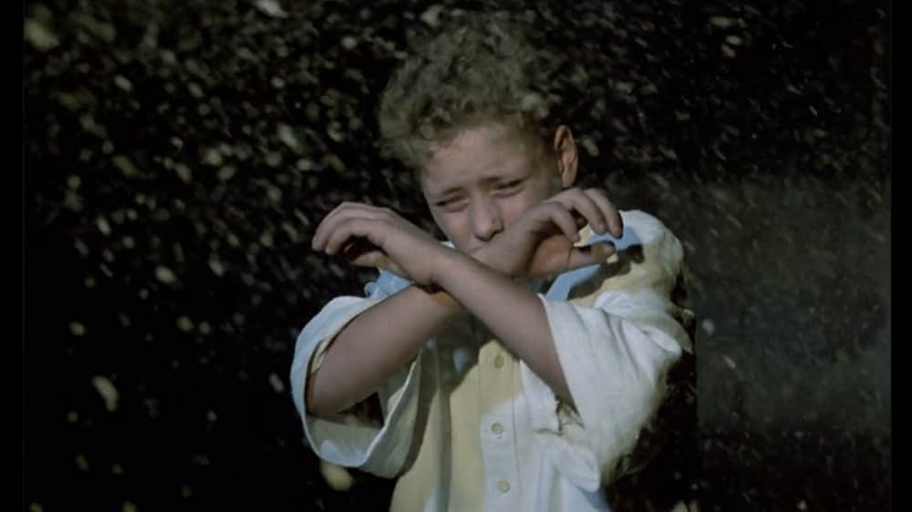 月の子どもの画像