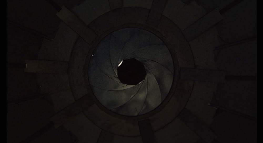 月の子どもの画像