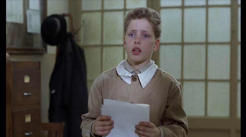 月の子どもの画像