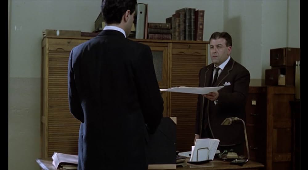 月の子どもの画像