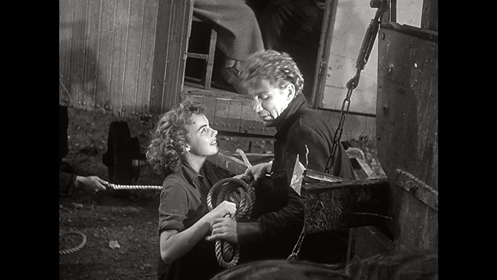 綱渡りの男の画像