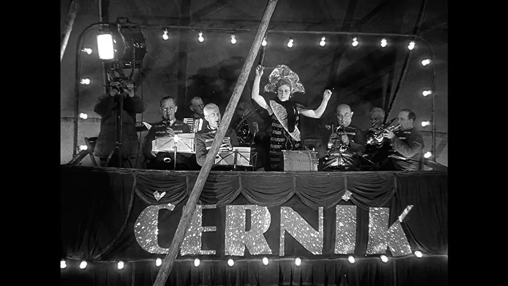 綱渡りの男の画像