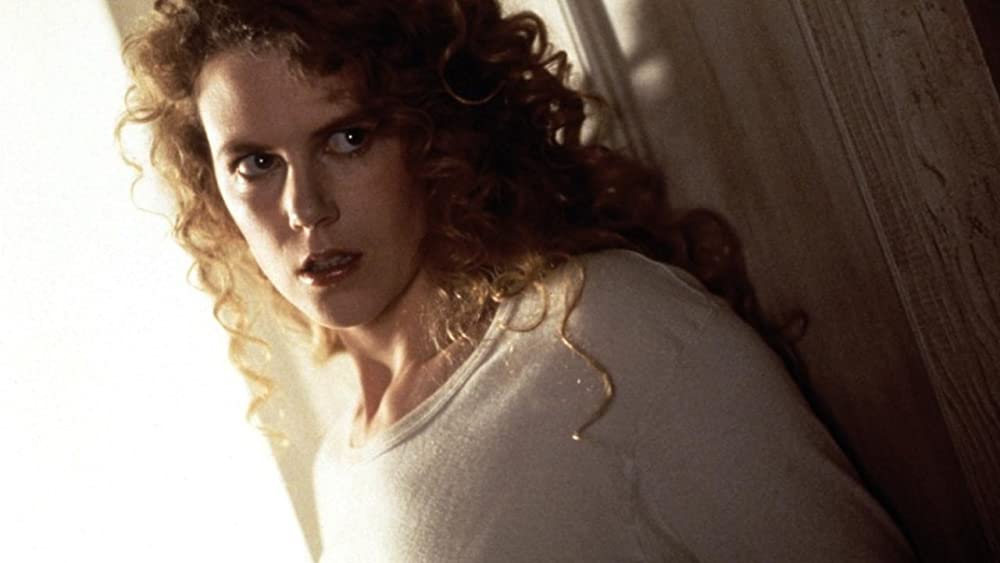 冷たい月を抱く女 解説・レビュー・評価 映画ポップコーン