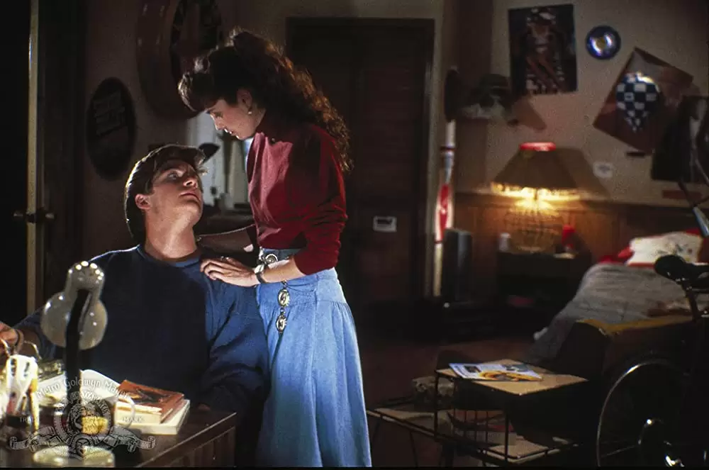 「ティーン・ウルフ2 僕のいとこも狼だった」ジェイソン・ベイトマン & エスティ・チャンドラーの画像