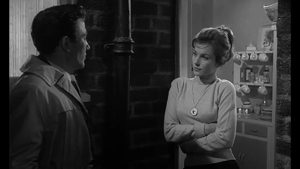 土曜の夜と日曜の朝の画像