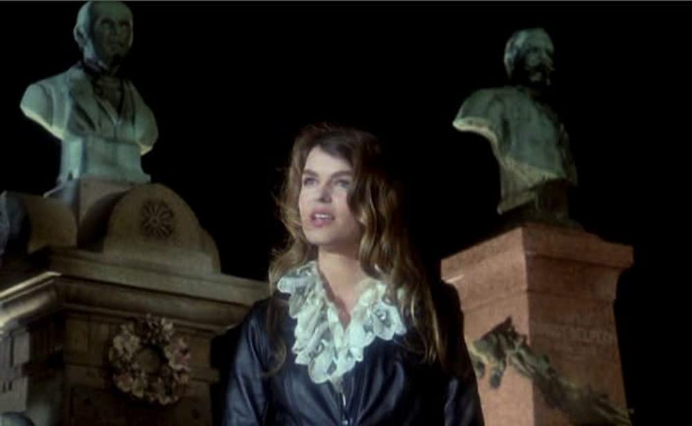 囚われの美女の画像