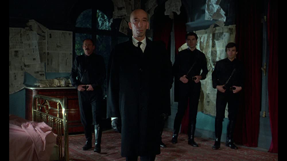 囚われの美女の画像