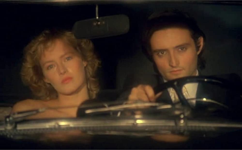 囚われの美女の画像