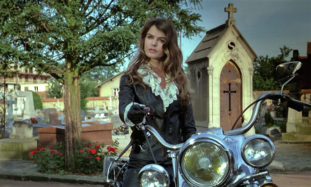 囚われの美女の画像