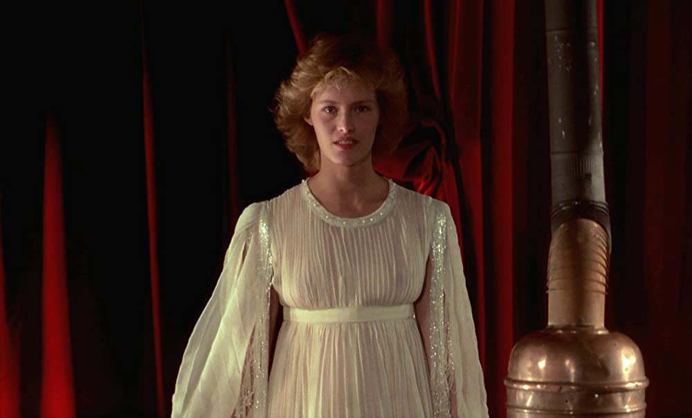 囚われの美女の画像