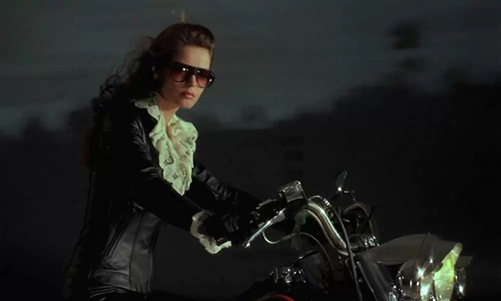 囚われの美女の画像