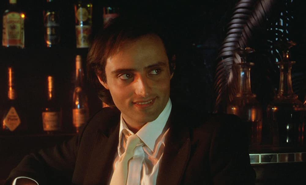 囚われの美女の画像