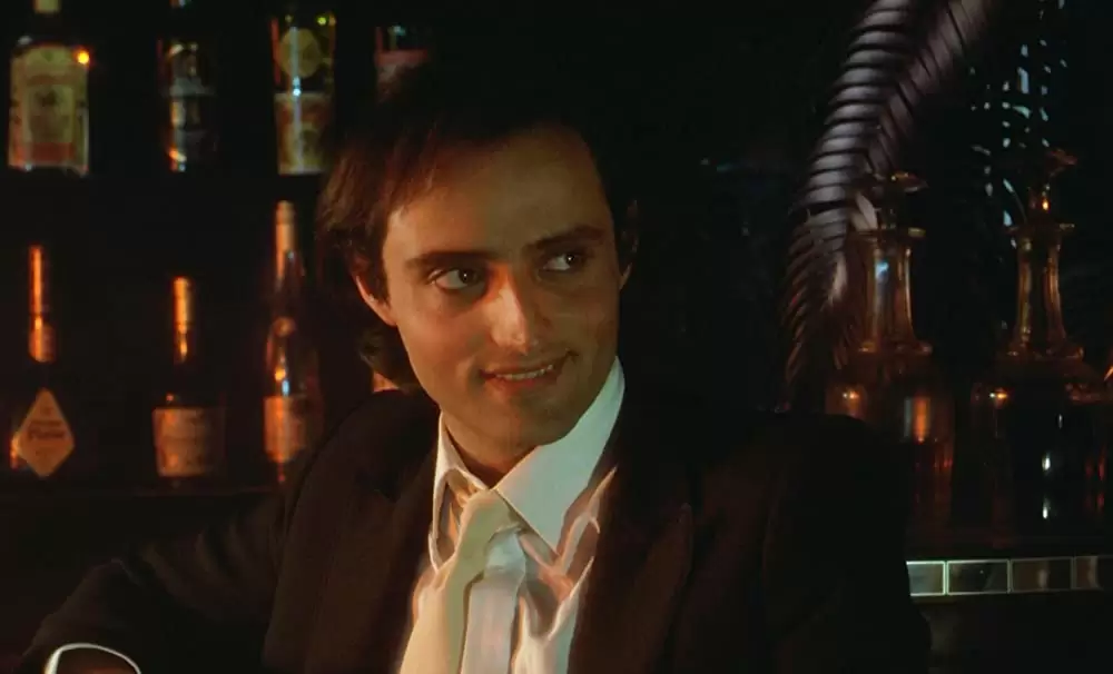 囚われの美女の画像