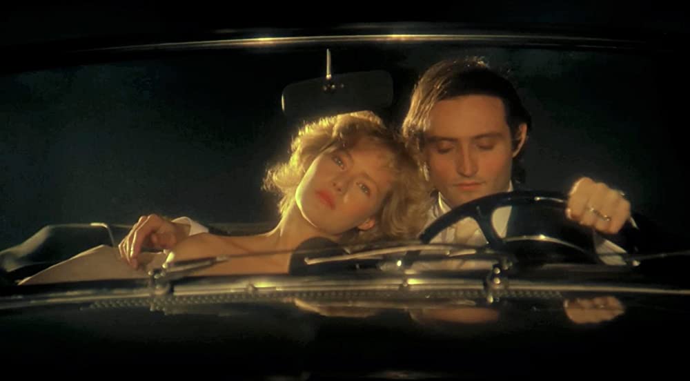 囚われの美女の画像