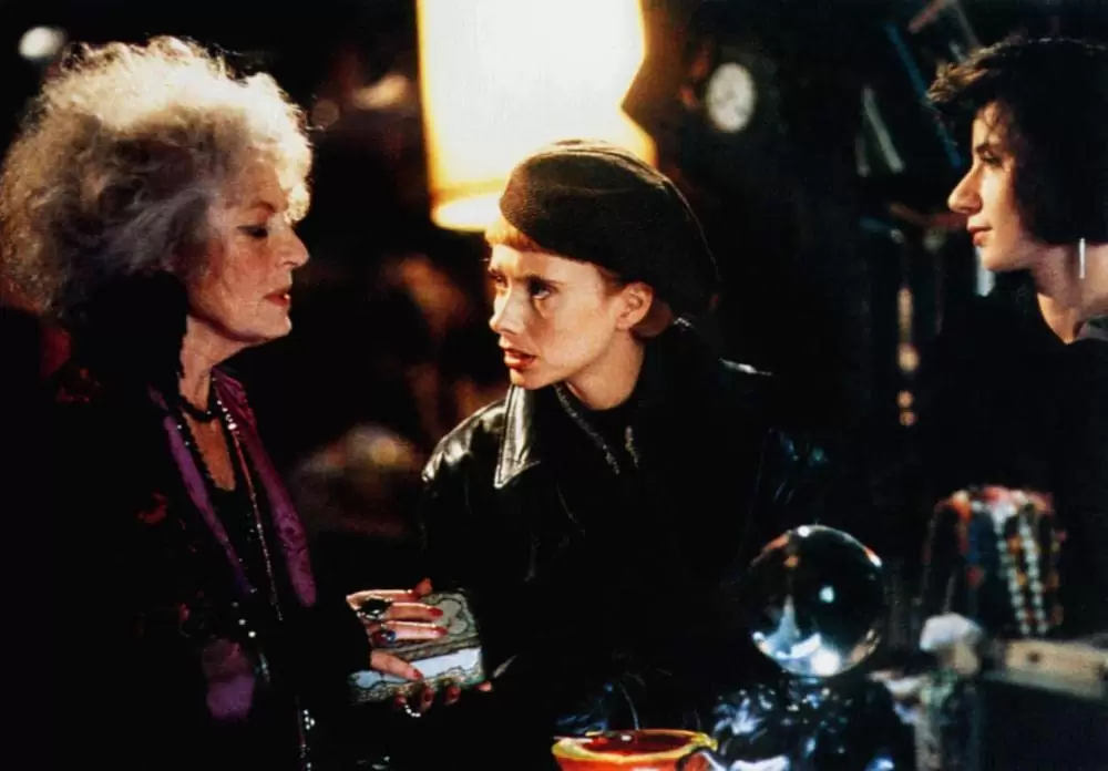 「ニューヨーク恋泥棒」ロザンナ・アークエット & エスター・バリント & ビベカ・リンドフォースの画像