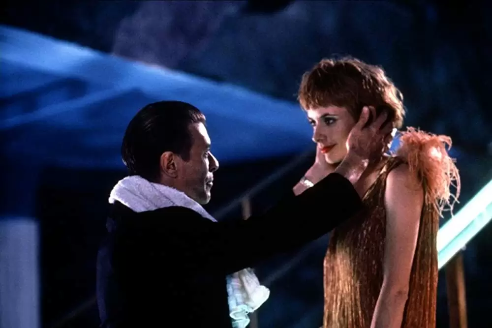 「ニューヨーク恋泥棒」ロザンナ・アークエット & デビッド・ボウイの画像