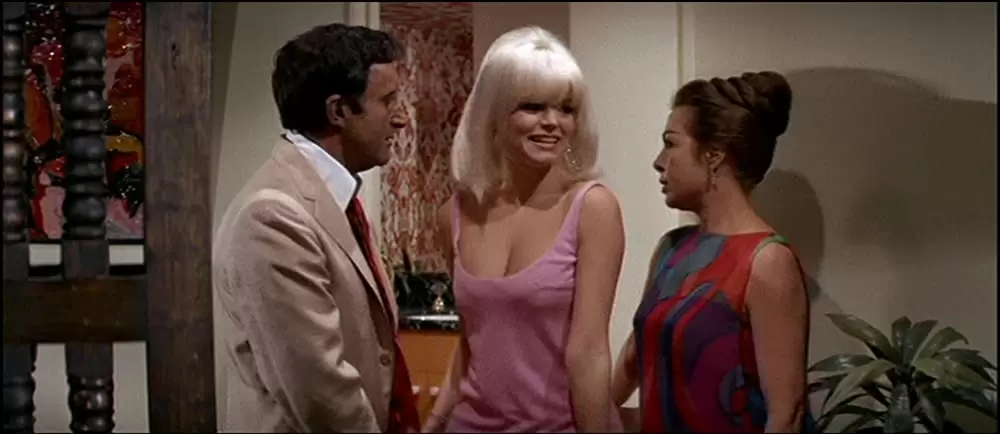 「パーティ」ピーター・セラーズ & マージ・チャンピオン & Carol Wayneの画像