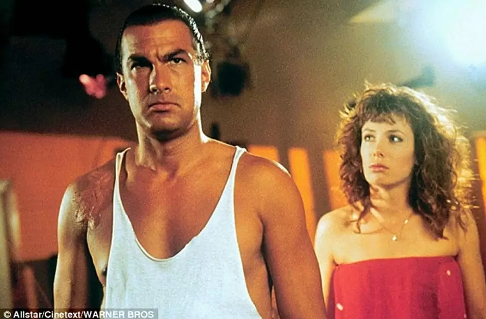 「ハード・トゥ・キル」スティーブン・セガール & ケリー・ルブロックの画像