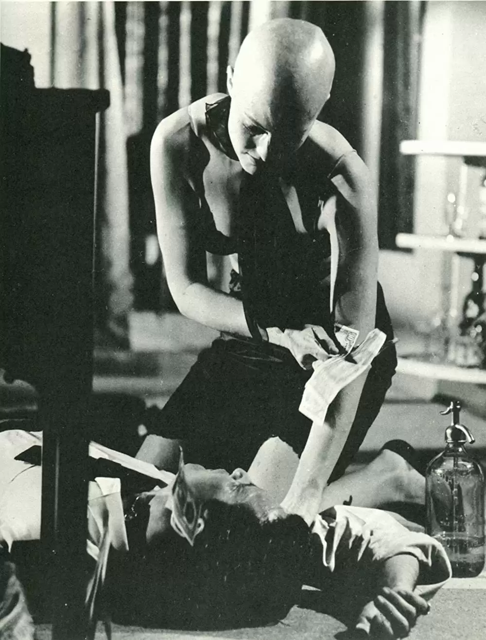 「裸のキッス」コンスタンス・タワーズの画像