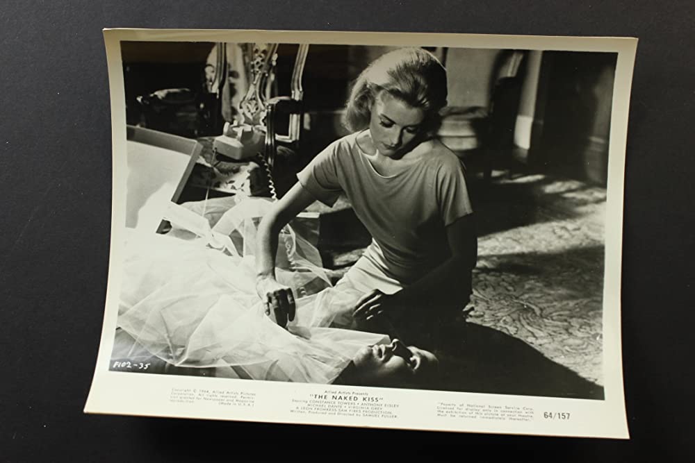 裸のキッスの画像