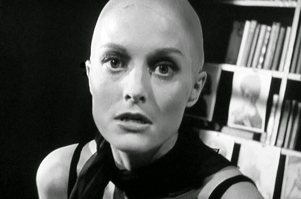 裸のキッスの画像