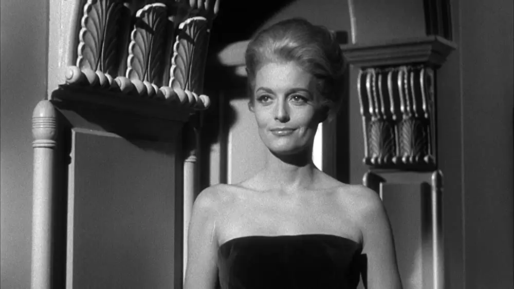 「裸のキッス」コンスタンス・タワーズの画像