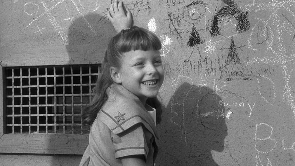 裸のキッスの画像