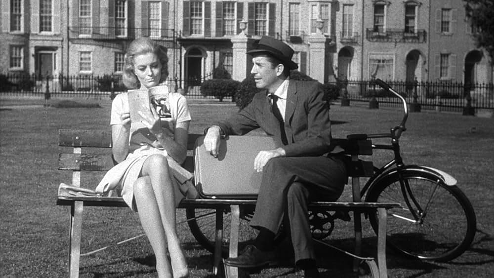 裸のキッスの画像