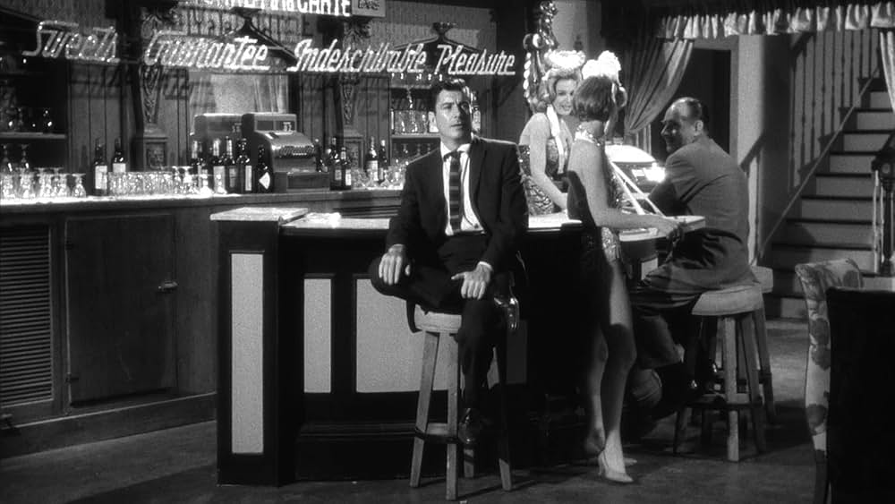 裸のキッスの画像