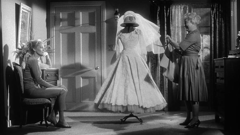 裸のキッスの画像