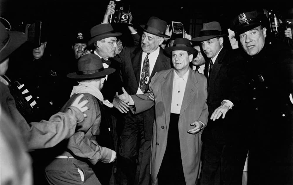 パブリック・アイの画像