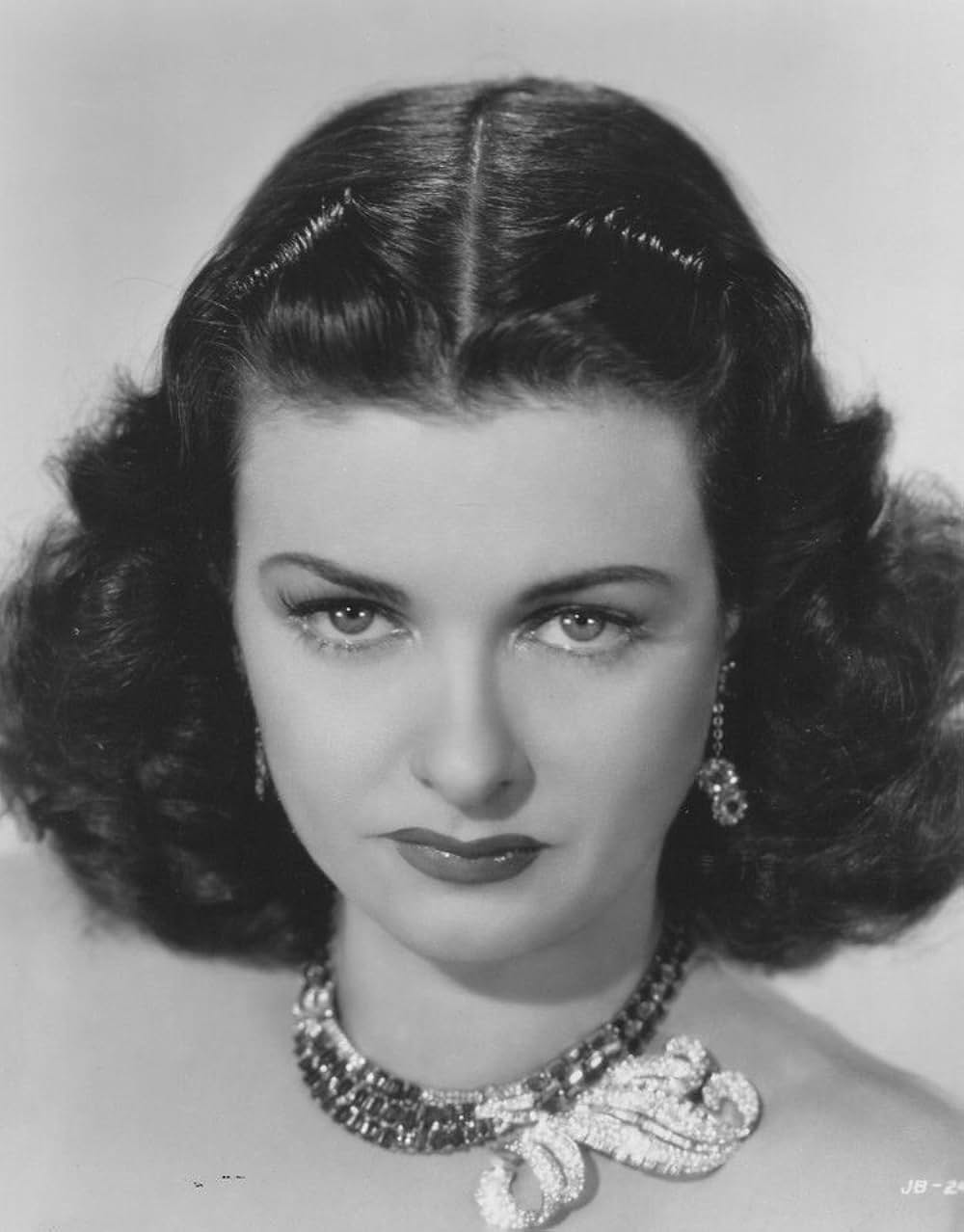 浜辺の女の画像